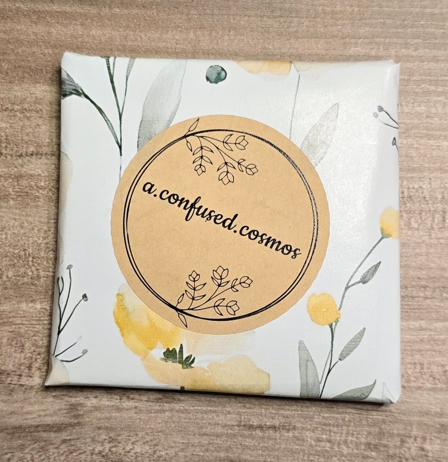 Mystery Post-it (Free Sticker included)